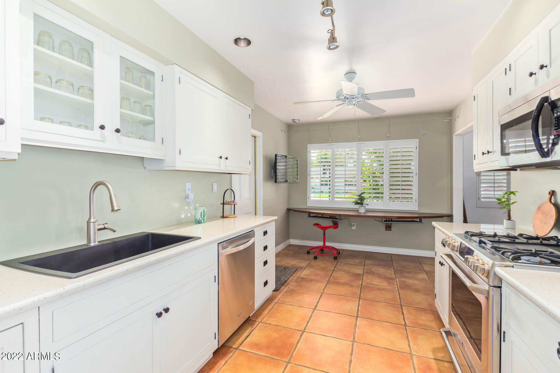 148 East Royal Palm Road Phoenix, AZ 85020 - Photo 19 of 39 16 - Royal Palm