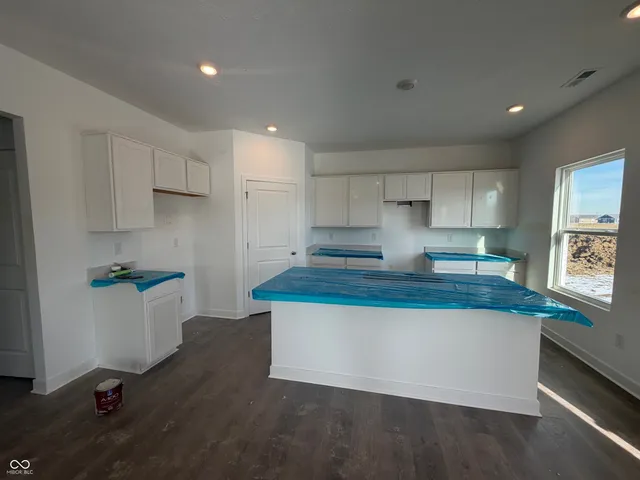 $350,900 | 233 Holly Lane, Greenfield, IN 46140