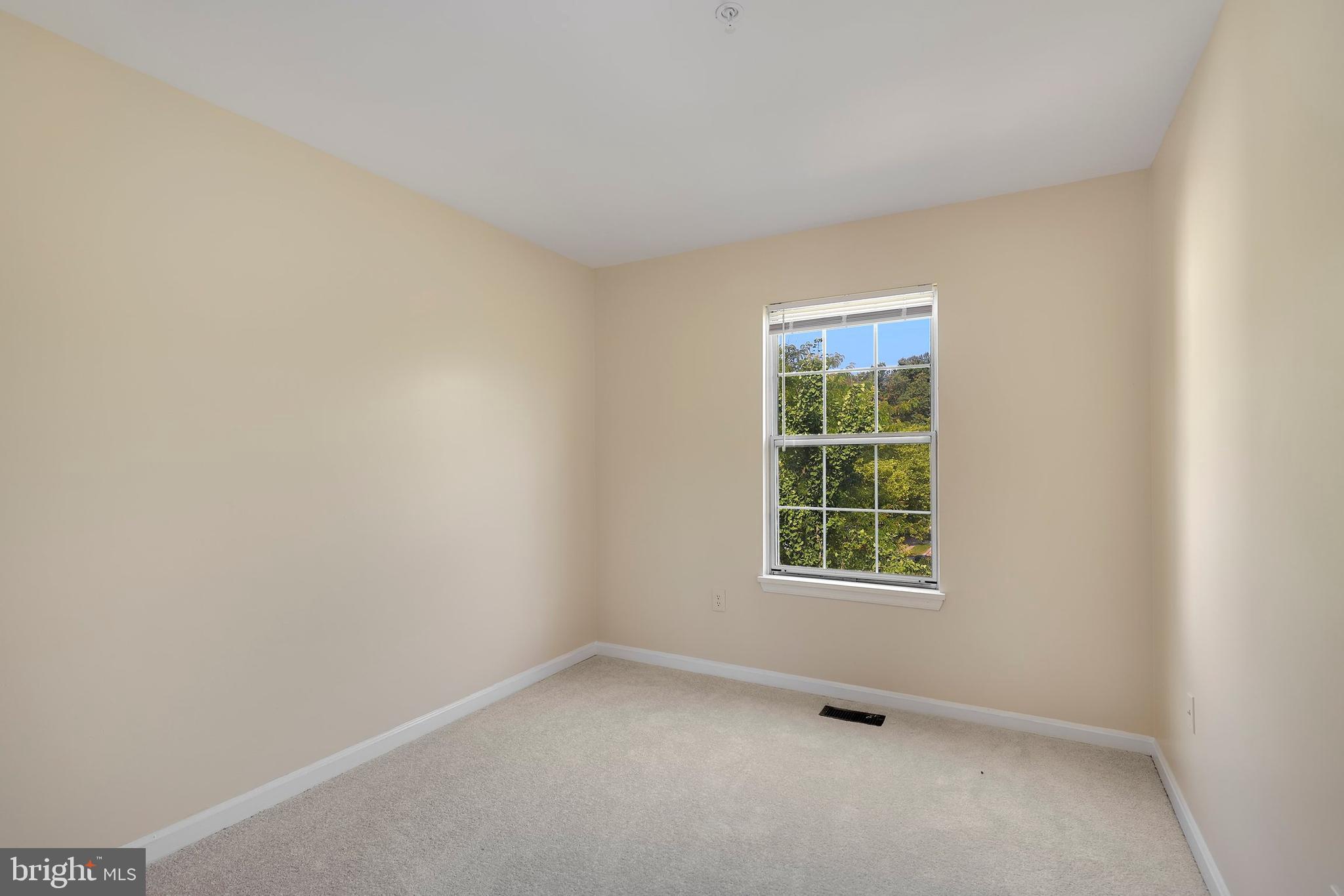 9239 Fairlane Place Laurel, MD 20708 - Photo 29 of 54 Gallery Image 29