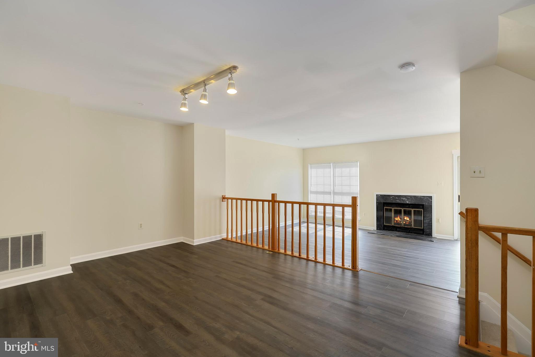 9239 Fairlane Place Laurel, MD 20708 - Photo 4 of 54 Gallery Image 4
