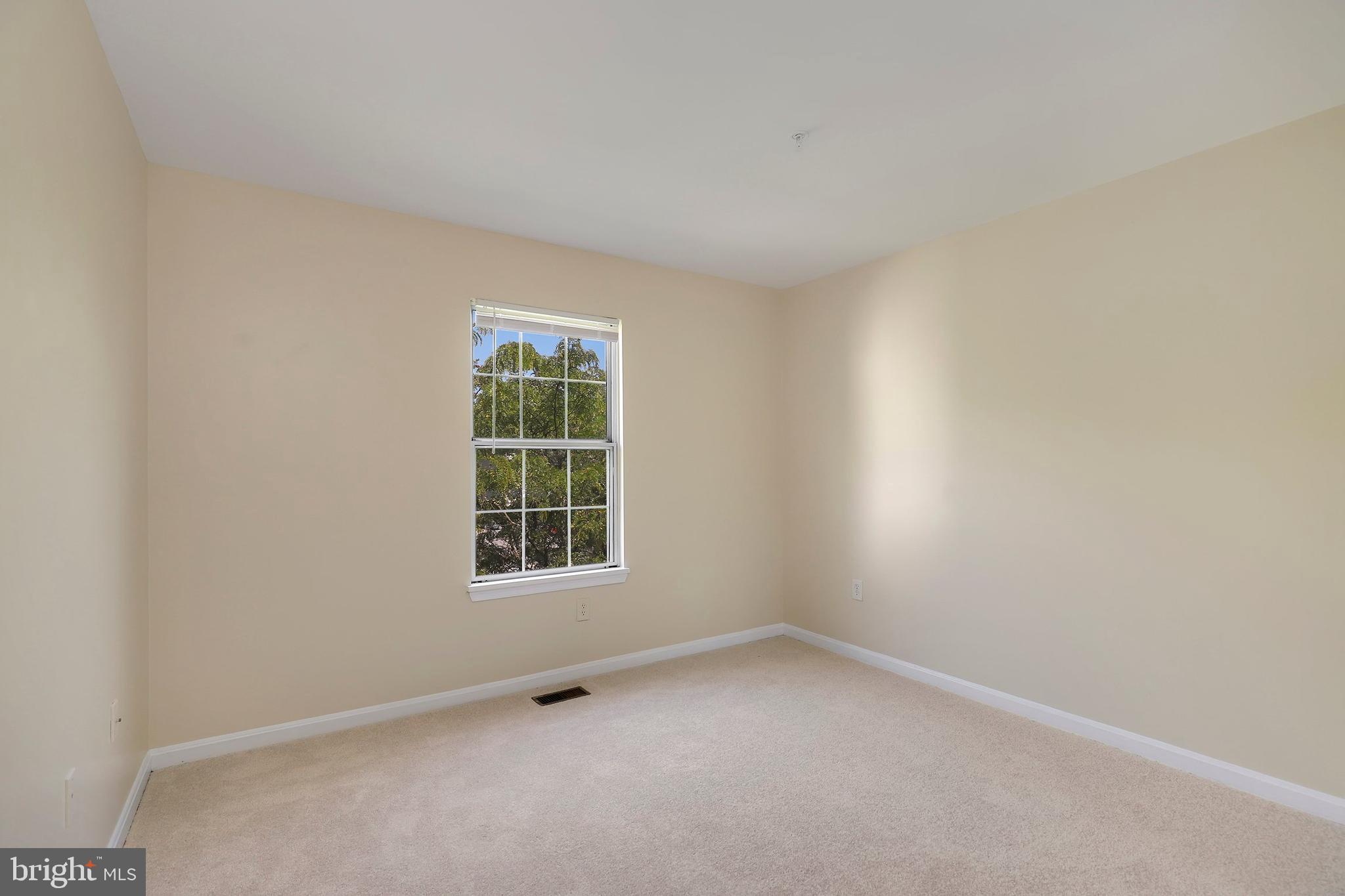 9239 Fairlane Place Laurel, MD 20708 - Photo 32 of 54 Gallery Image 32