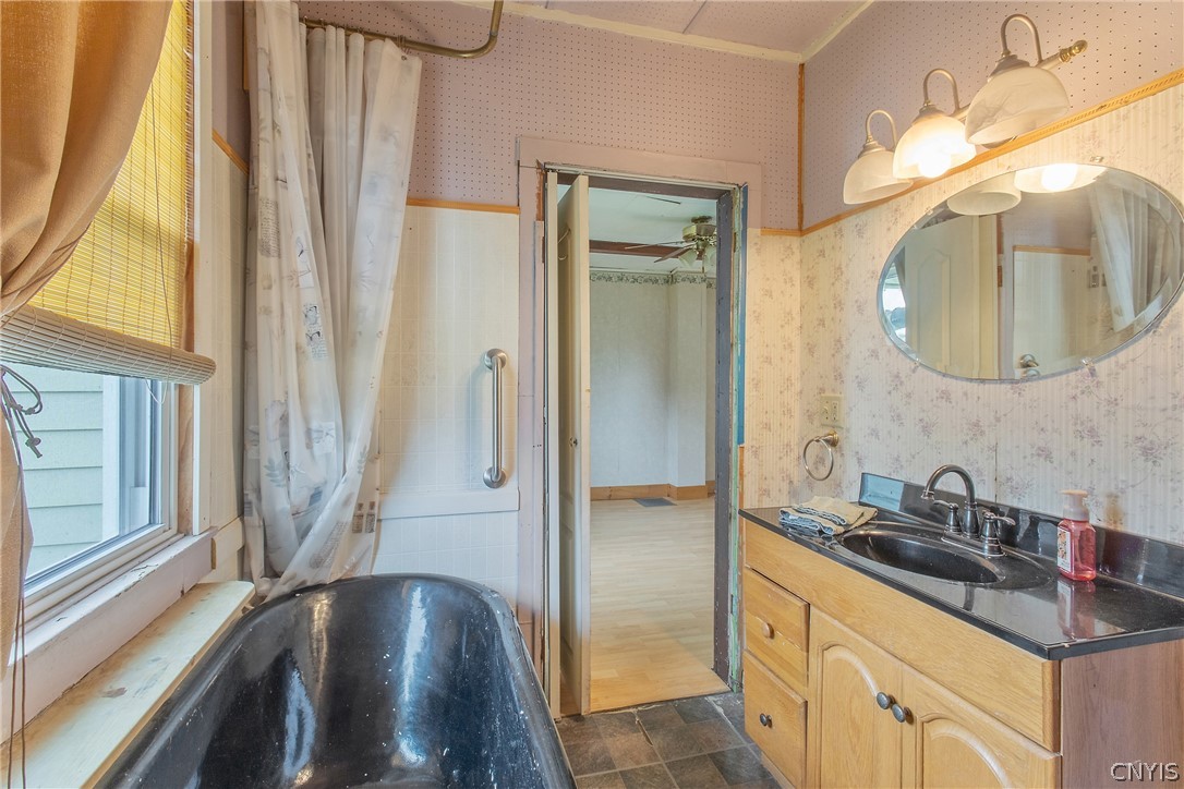 501 Buffalo Street Fulton, NY 13069 - Photo 17 of 31