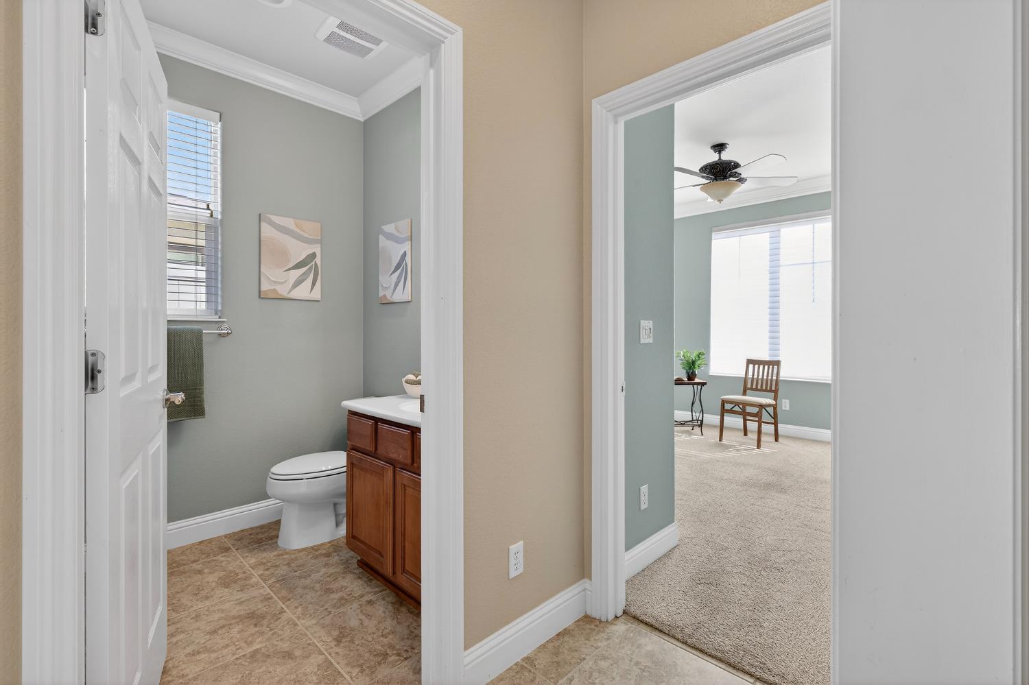 2379 Pepper Tree Lane Manteca, CA 95336 - Photo 26 of 61 FULL BATH AND GUEST ROOM - PERFECT SET UP