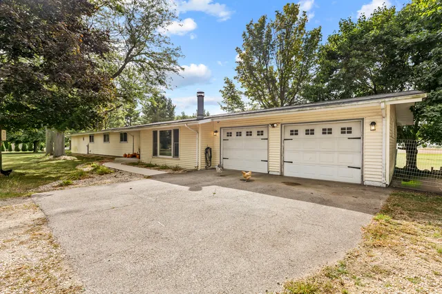 $429,900 | 6610 Cherry Valley Road, Kingston, IL 60145