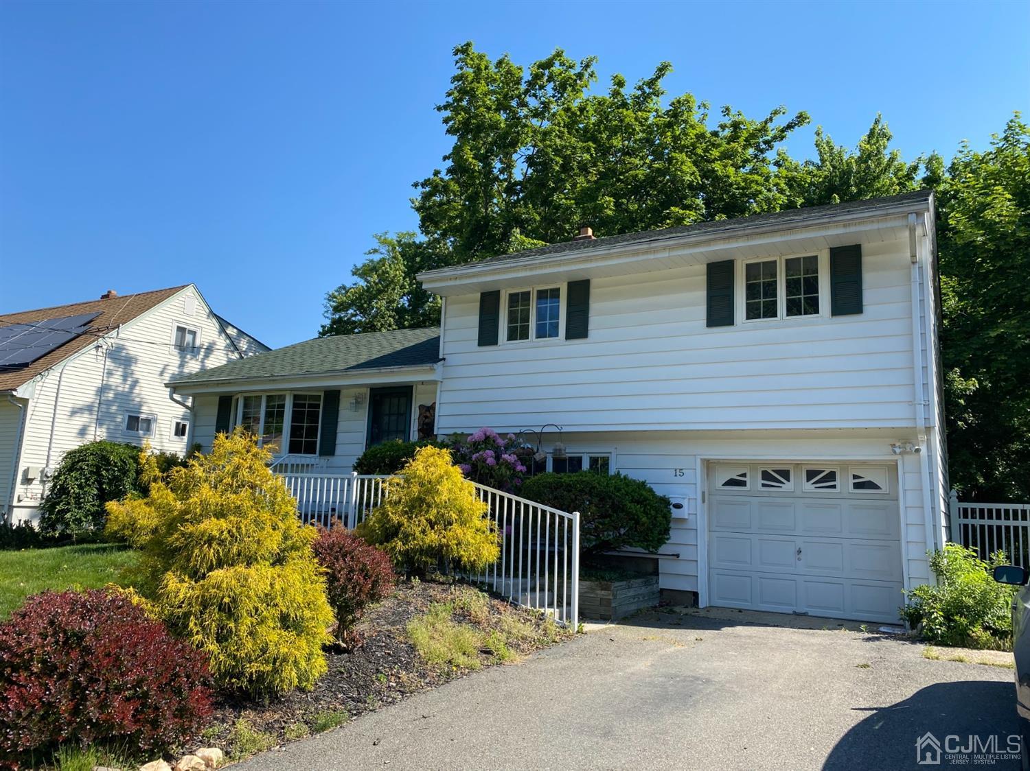 15 Venus Road Old Bridge, NJ 08879 - Photo 3 of 25 Gallery Image 3