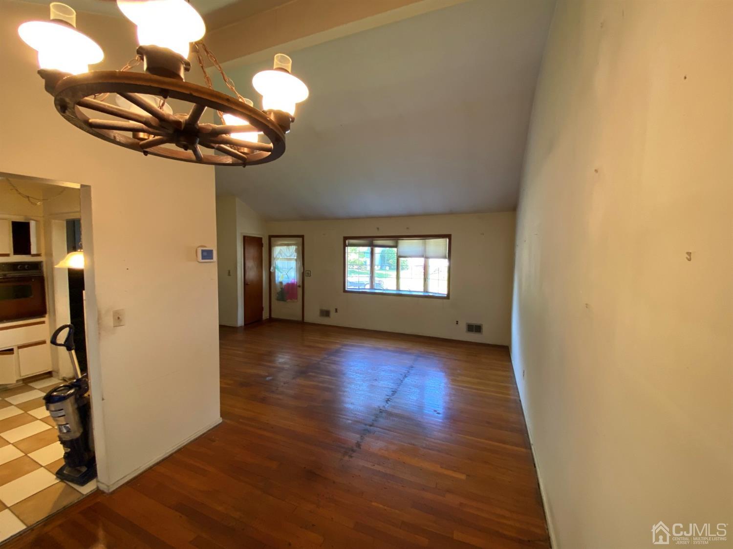 15 Venus Road Old Bridge, NJ 08879 - Photo 7 of 25 Gallery Image 7