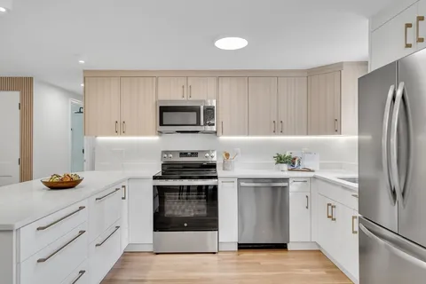 $895,000 | 544 Pearl Street, Reading, MA 01867