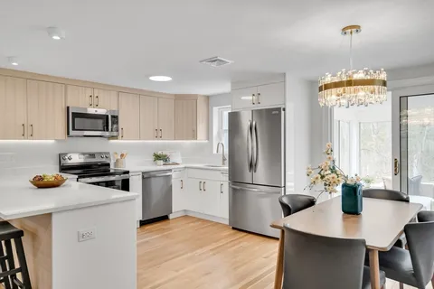 $895,000 | 544 Pearl Street, Reading, MA 01867