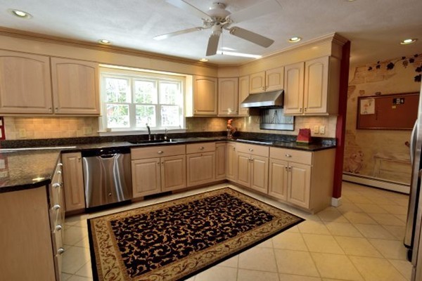 211 Candlestick Road North Andover, MA 01845 - Photo 13 of 30 Gallery Image 13