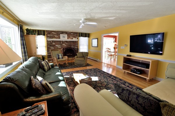 211 Candlestick Road North Andover, MA 01845 - Photo 18 of 30 Gallery Image 18