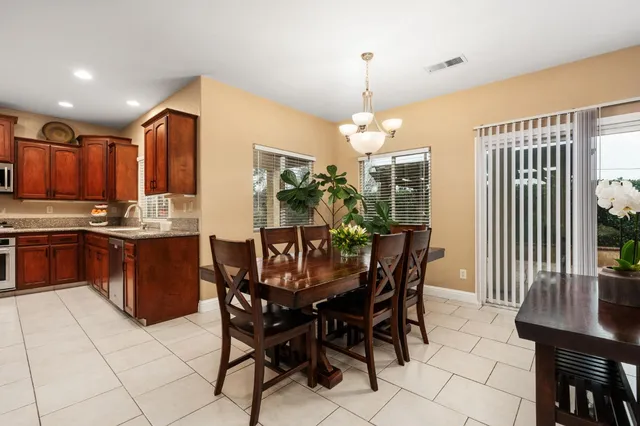 $420,000 | 2868 Casty Court, Sanger, CA 93657