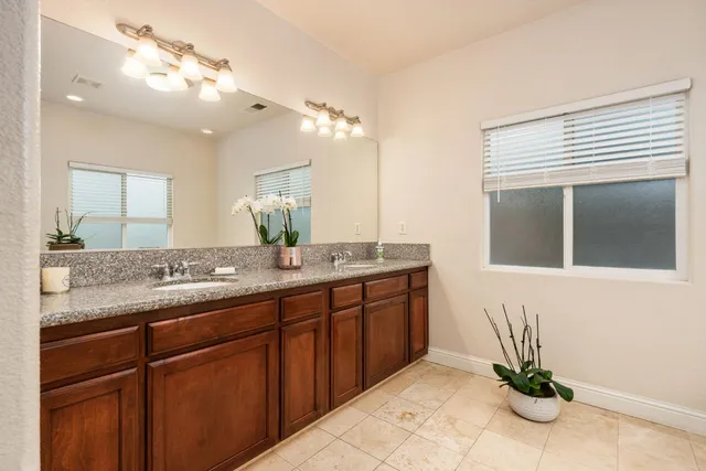 $420,000 | 2868 Casty Court, Sanger, CA 93657