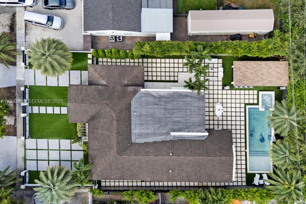 155 West 60th Street Hialeah, FL 33012 - Photo 26 of 29 an aerial view of a house