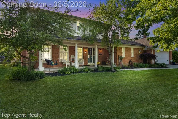 $315,000 | 32341 Woody, Fraser, MI 48026