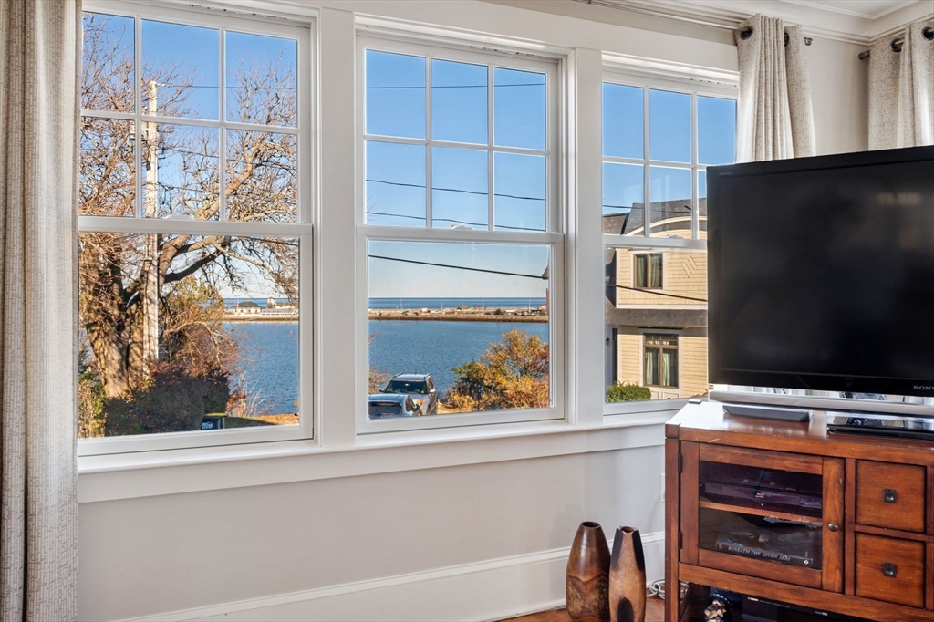 77 Salisbury Street Hull, MA 02045 - Photo 9 of 18