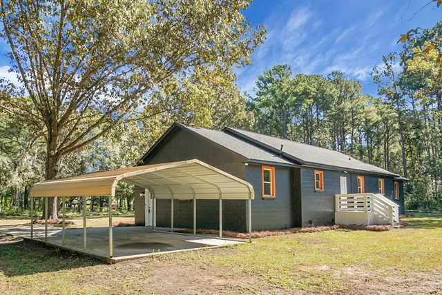 $549,000 | 8527 Benjamin Simmons Road, Hollywood, SC 29449