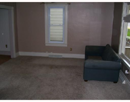 446 Washington Indiana, PA 15701 - Photo 2 of 2 Living Room.