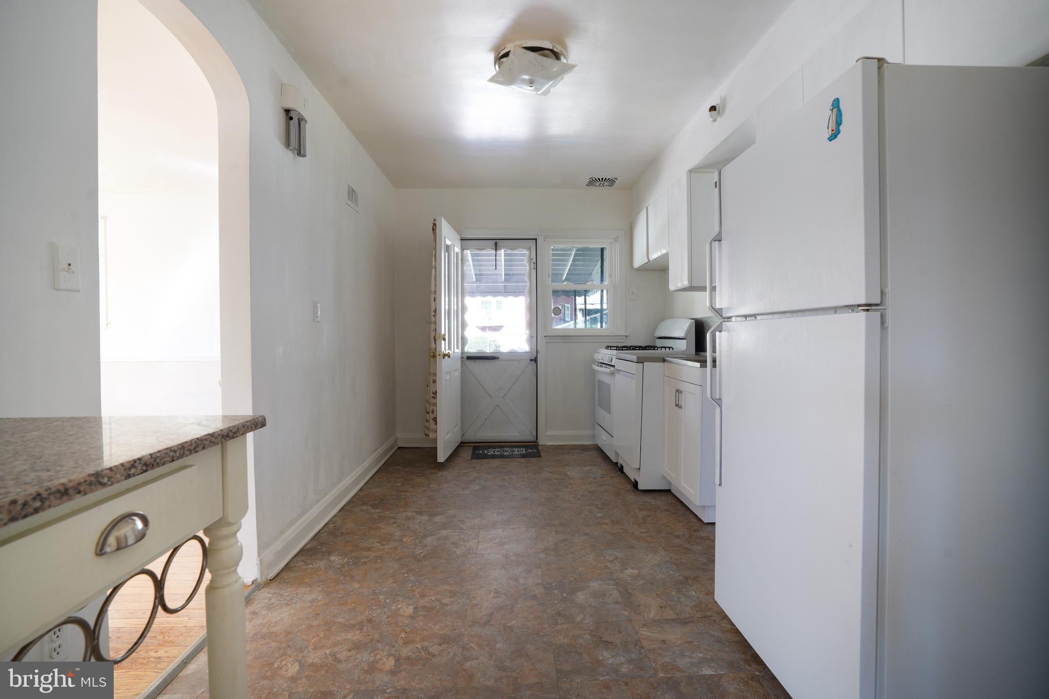 704 Stamford Road Baltimore, MD 21229 - Photo 21 of 29