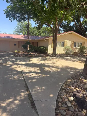 $299,500 | 1801 East Buckley Street, Brownfield, TX 79316