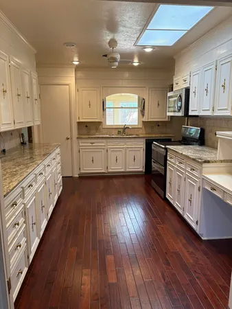 $299,500 | 1801 East Buckley Street, Brownfield, TX 79316