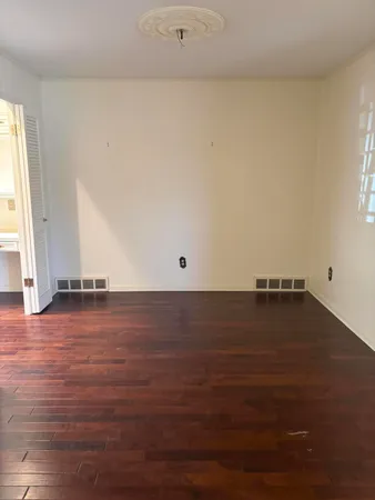 $299,500 | 1801 East Buckley Street, Brownfield, TX 79316