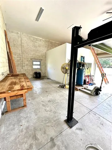 $1,095,000 | 5319 West Trapnell Road, Dover, FL 33527