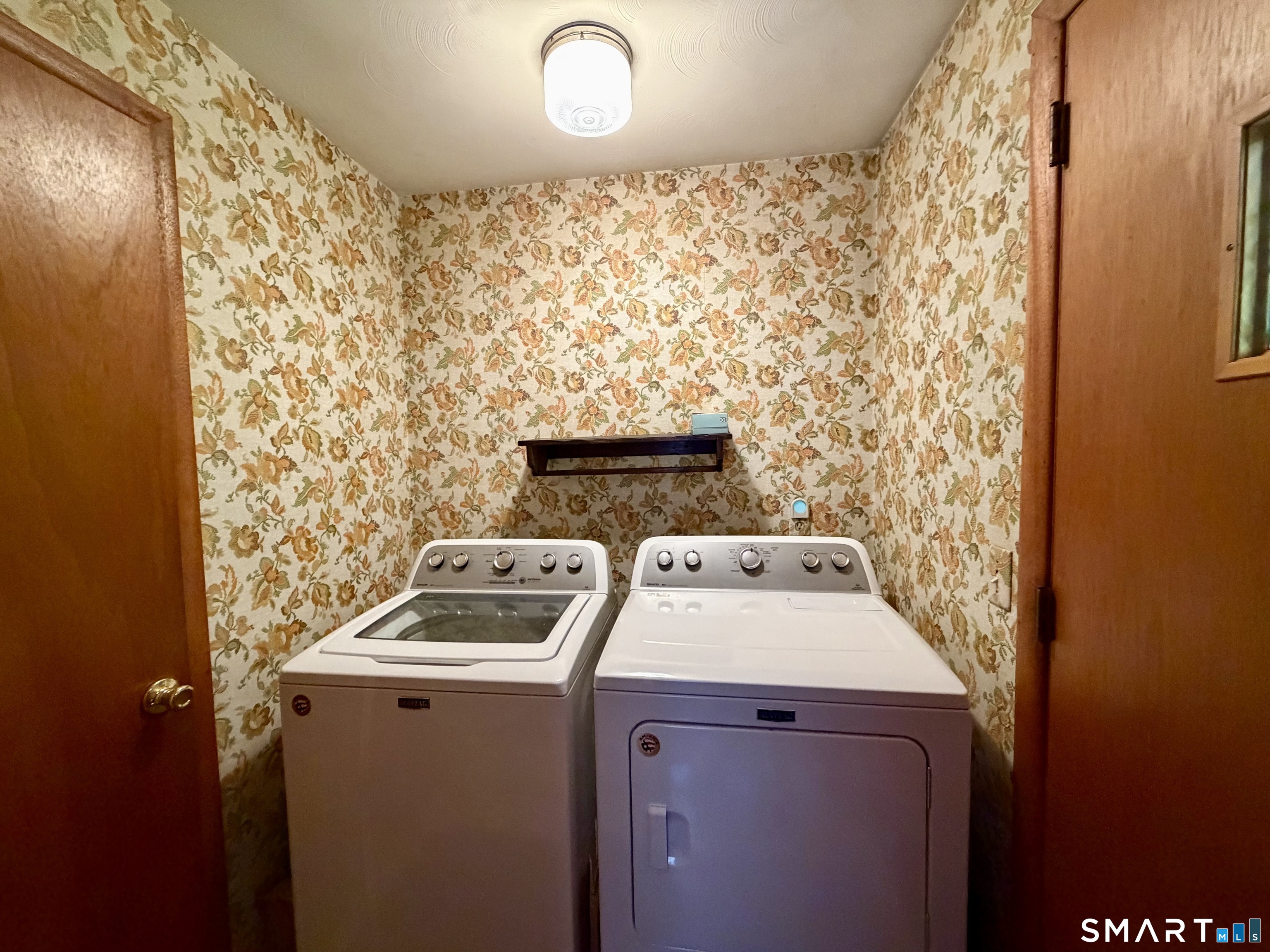 401 Round Hill Road Salem, CT 06420 - Photo 15 of 32
