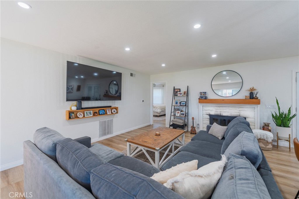 12042 Hackamore Road Garden Grove, CA 92840 - Photo 6 of 36