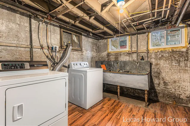 $274,900 | 326 East Washington Street, Ionia, MI 48846