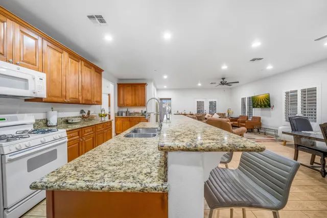 $2,500,000 | 84925 61st Avenue, Thermal, CA 92274