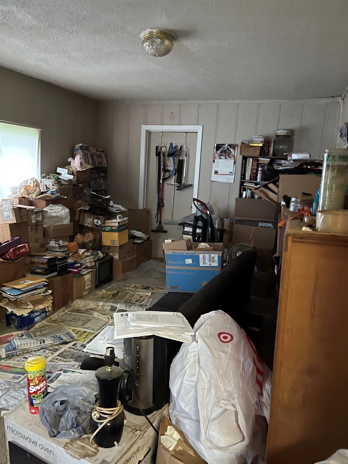 6815 Goforth Street Houston, TX 77021 - Photo 6 of 12 a room with storage and utility