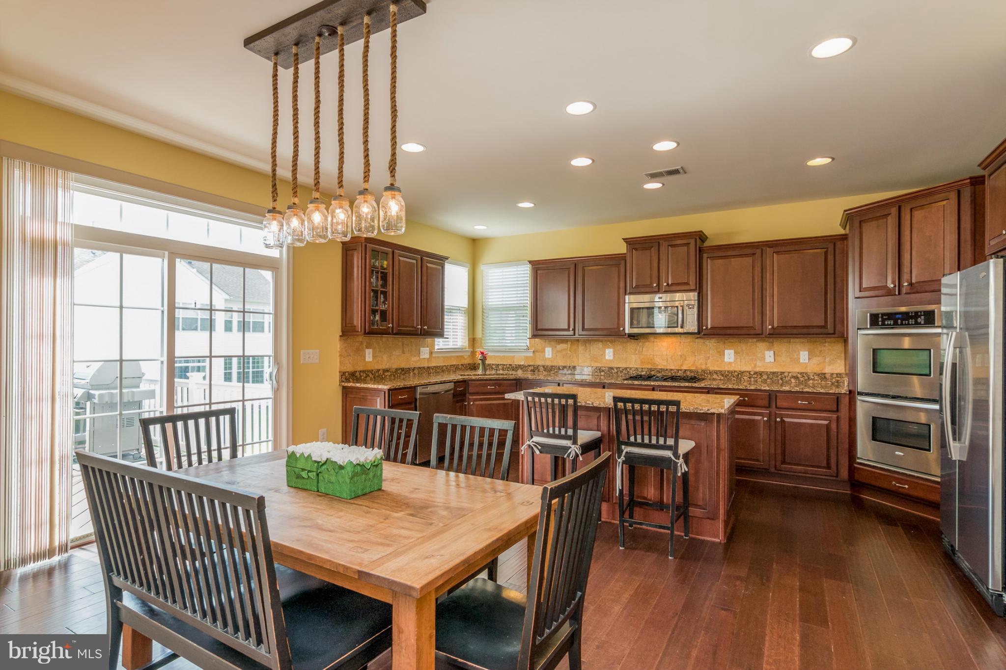 6705 Pebble Brooke Road Baltimore, MD 21209 - Photo 6 of 30 GRANITE KITCHEN