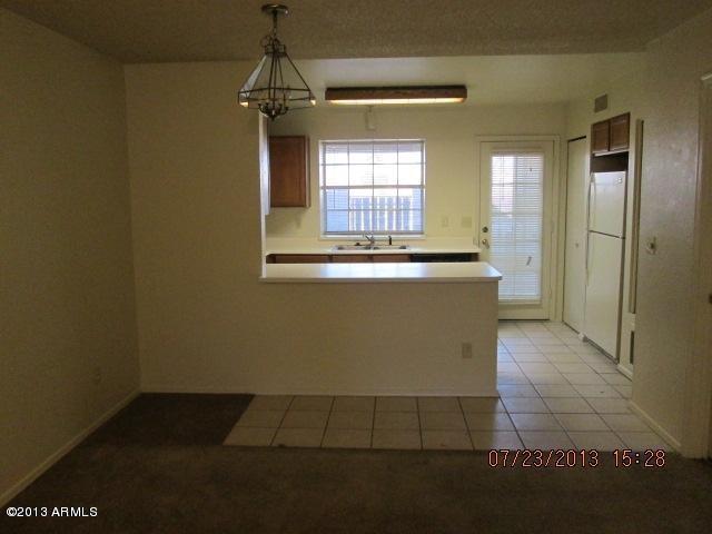 7905 West Thunderbird Road, Unit 300 Peoria, AZ 85381 - Photo 2 of 10 Dining in Living Room