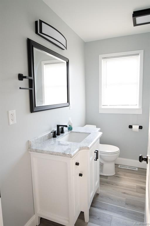 10725 Frost Road Freeland, MI 48623 - Photo 15 of 32 Gallery Image 15