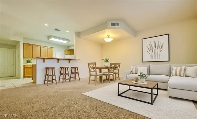 $1,995 | 1739 North Lamont Street, Las Vegas, NV 89115