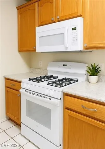 $1,995 | 1739 North Lamont Street, Las Vegas, NV 89115