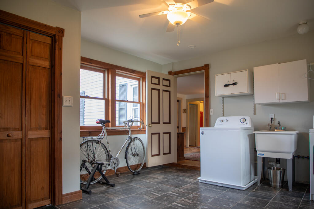 1001 Highland Road Keeseville, NY 12944 - Photo 39 of 79 Laundry / Mudroom