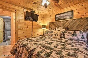 $895,000 | 1071 Scenic Hills Road, Pigeon Forge, TN 37863