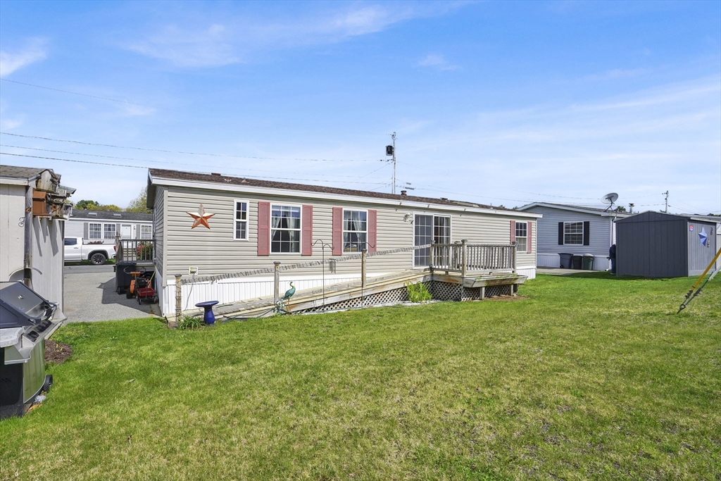 27 Somerset Road Chicopee, MA 01020 - Photo 6 of 33