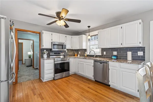 $425,000 | 5302 Highway 18, Adrian, MO 64720