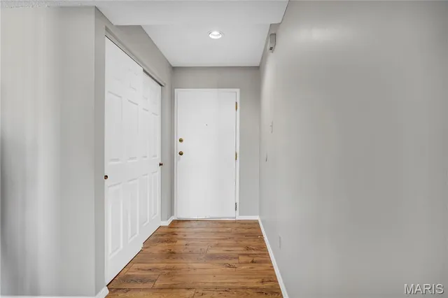 $225,000 | 1033 Wilton Royal Drive, Unit 107, Creve Coeur, MO 63146