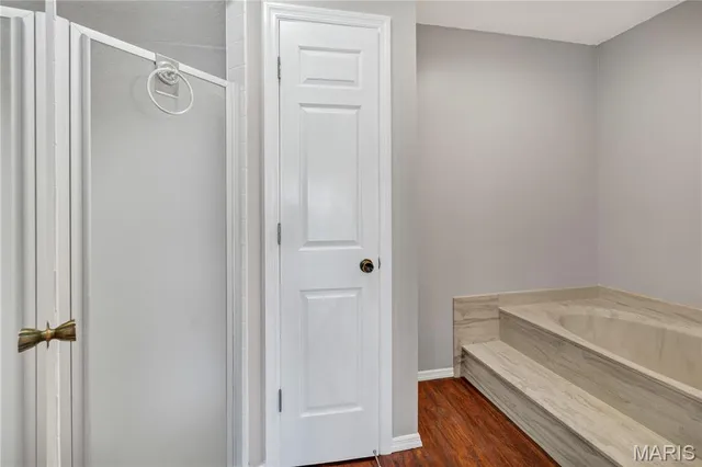 $225,000 | 1033 Wilton Royal Drive, Unit 107, Creve Coeur, MO 63146