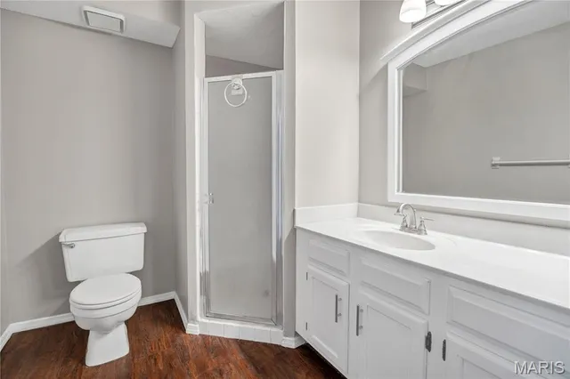 $225,000 | 1033 Wilton Royal Drive, Unit 107, Creve Coeur, MO 63146