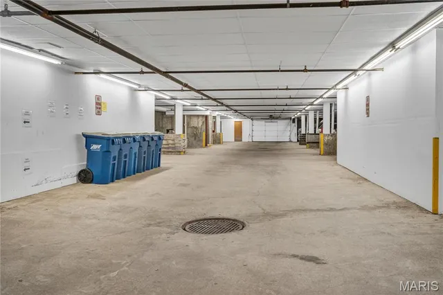 $225,000 | 1033 Wilton Royal Drive, Unit 107, Creve Coeur, MO 63146