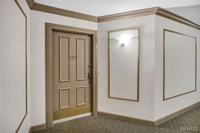 $225,000 | 1033 Wilton Royal Drive, Unit 107, Creve Coeur, MO 63146