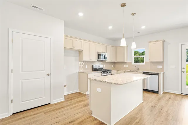 $289,000 | 2112 Mayberry Drive, Spartanburg, SC 29301