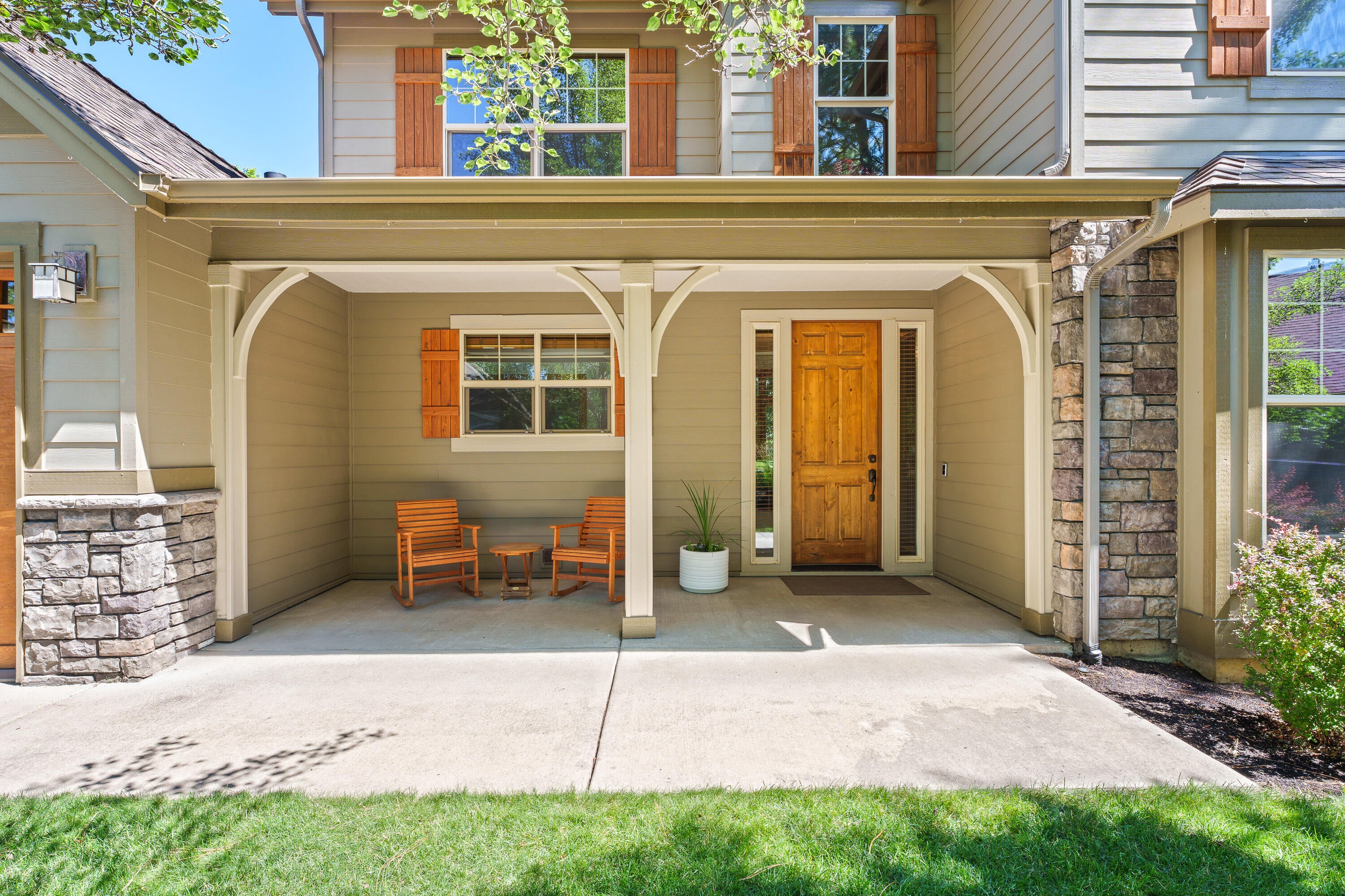60811 Goldenwood Loop Bend, OR 97702 - Photo 7 of 51 60811-Goldenwood-Loop-Bend-Oregon (12)