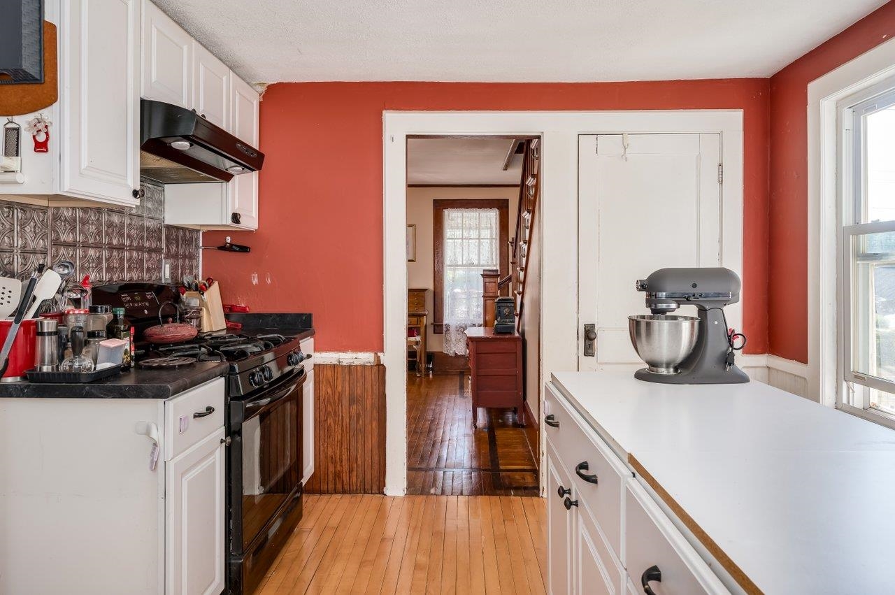 53 Winter Street Exeter, NH 03833 - Photo 3 of 37