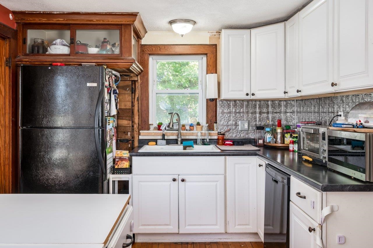 53 Winter Street Exeter, NH 03833 - Photo 4 of 37