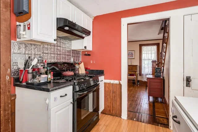 $425,000 | 53 Winter Street, Exeter, NH 03833